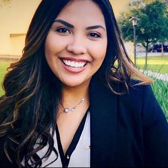 Meet your Posher, Nuria - Picture 1 of 1